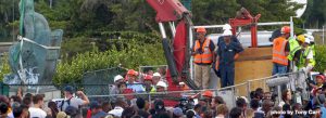 Crowd watches as Cecil John Rhodes statue is removed